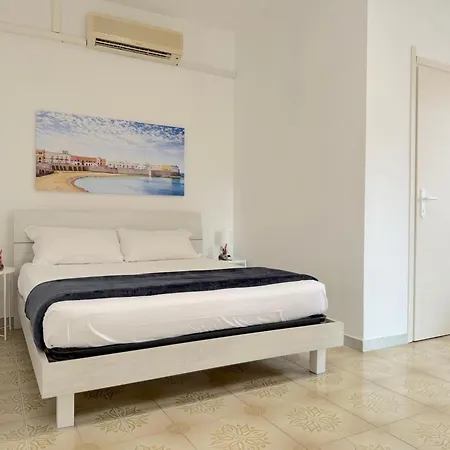 Only Teenager - Baia Apartment *