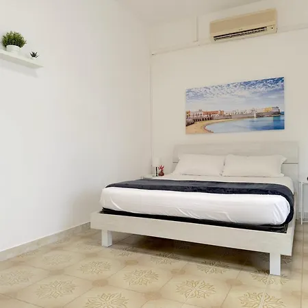 Only Teenager - Baia Apartment *