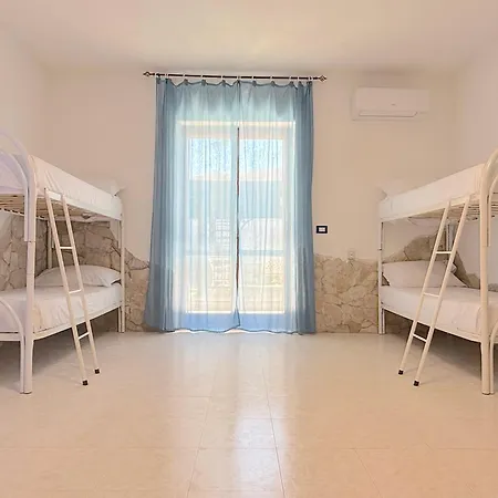 Only Teenager - Baia Apartment
